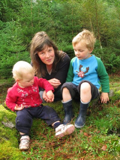 About_2009 Mandy and her children